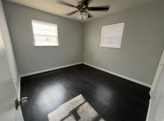 Building Photo - 6329 Rockaway St