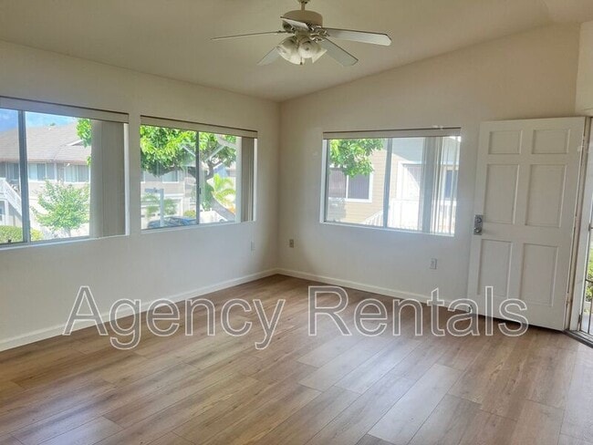 Building Photo - 92-1465 Aliinui Dr