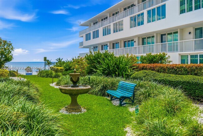 Building Photo - 5401 Collins Ave