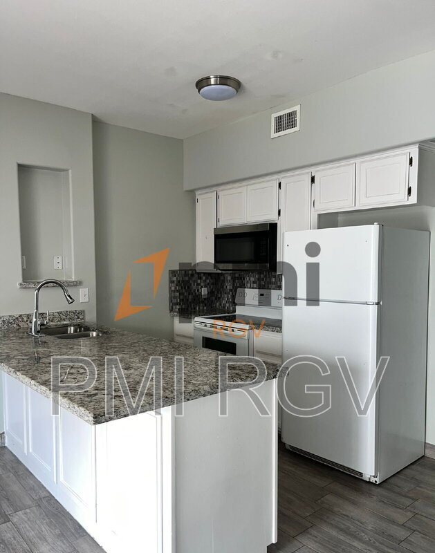 Building Photo - 205 S Baltic Ave