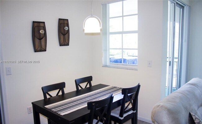 Building Photo - 3145 NE 184th St