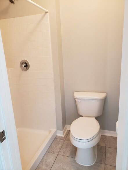 Building Photo - 76550 Longleaf Loop