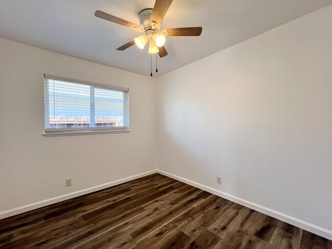 Building Photo - Beautiful Three Bedroom North Napa Home