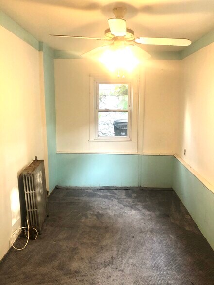 Building Photo - 14 Smythe St