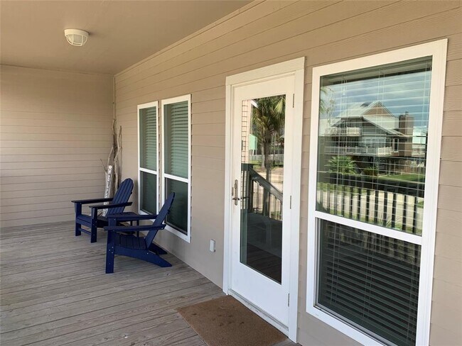 Building Photo - 13807 Mutiny Ln