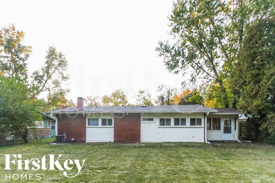 Building Photo - 4913 Victoria Rd