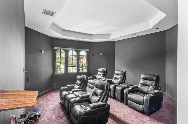 Building Photo - 17662 Circle Pond Ct