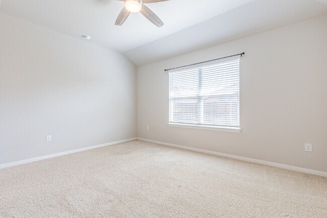 Building Photo - 14007 Levy Ln