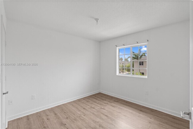 Building Photo - 1385 NW 208th Terrace