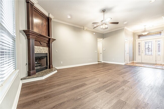 Building Photo - 1141 Torbay Trce