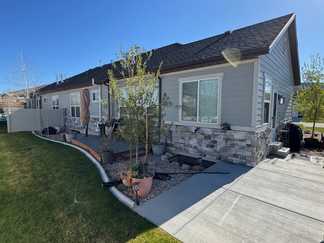 Building Photo - 316 S 380