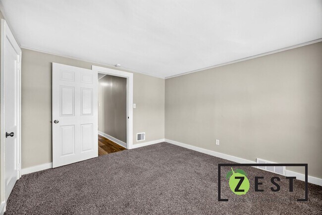 Building Photo - 15494 Bringard Dr