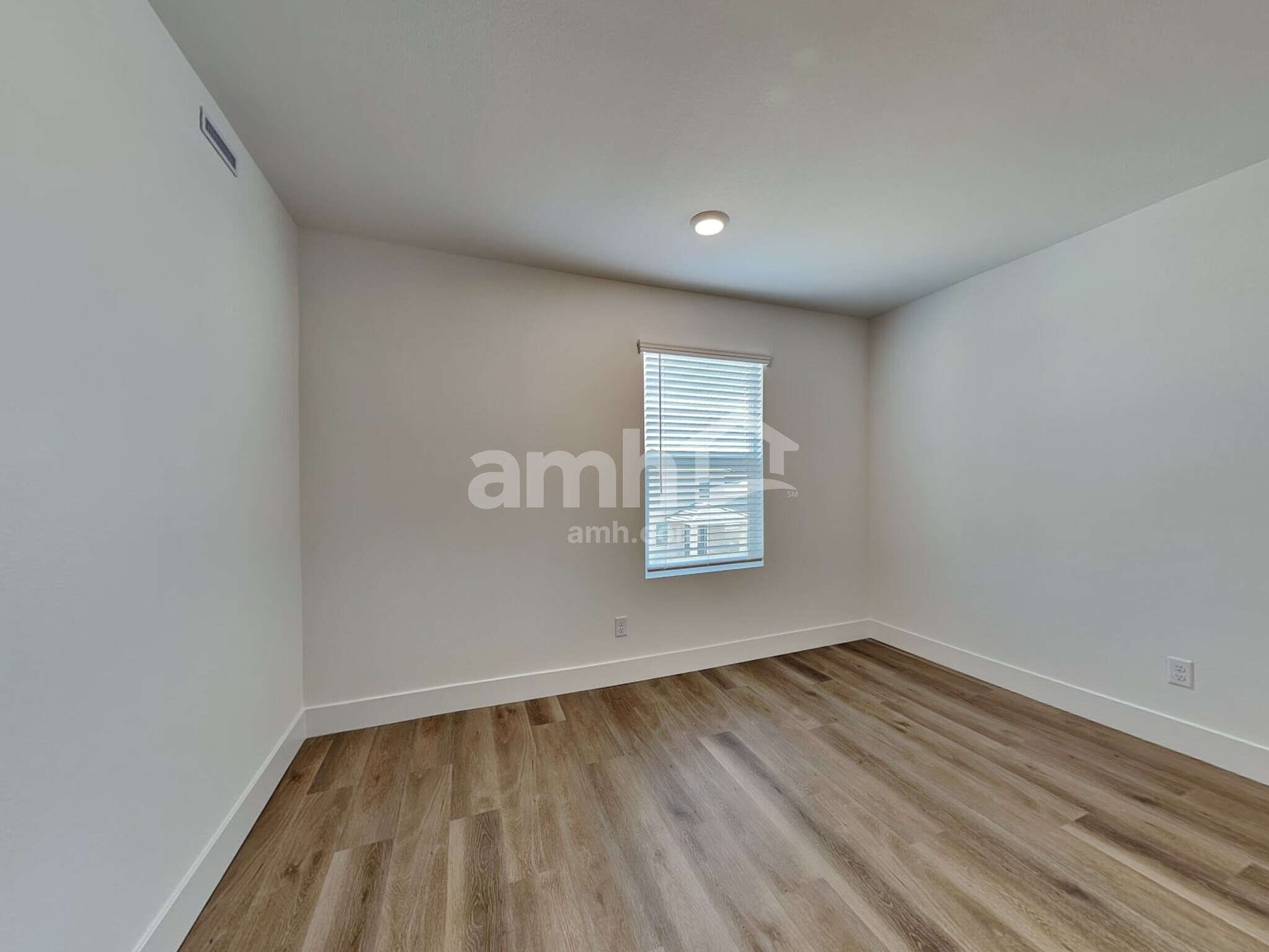 Building Photo - 9135 Fiesta Impatiens Ct