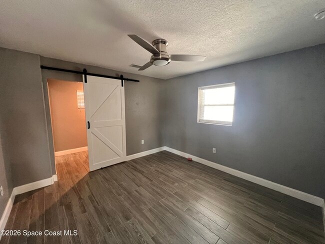 Building Photo - 741 Frisco St SE