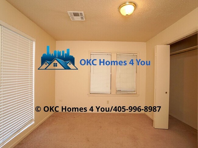 Building Photo - 2 Bed, 1 Bath Near Plaza & Midtown Areas