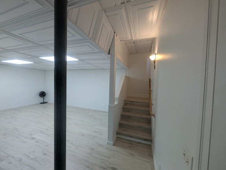 Building Photo - 627 Edmisten Rd