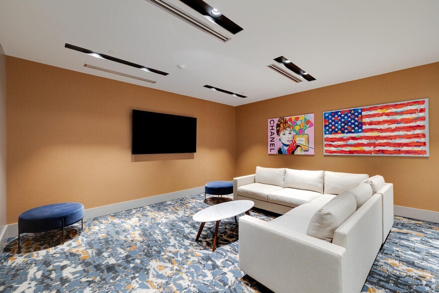 Building Photo - 1301 Callowhill St