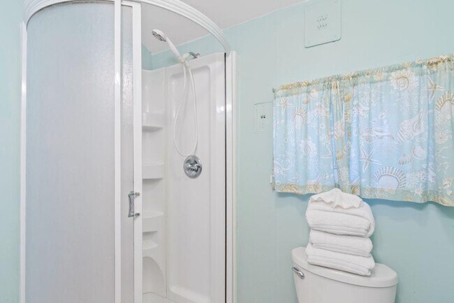 Building Photo - 11520 Council Ln