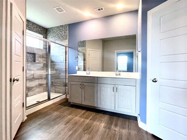 Building Photo - 708 Bridle Creek Dr