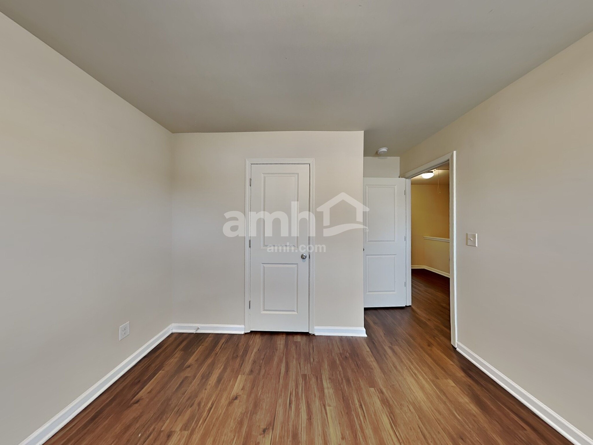 Building Photo - 4104 Dale Dr SE