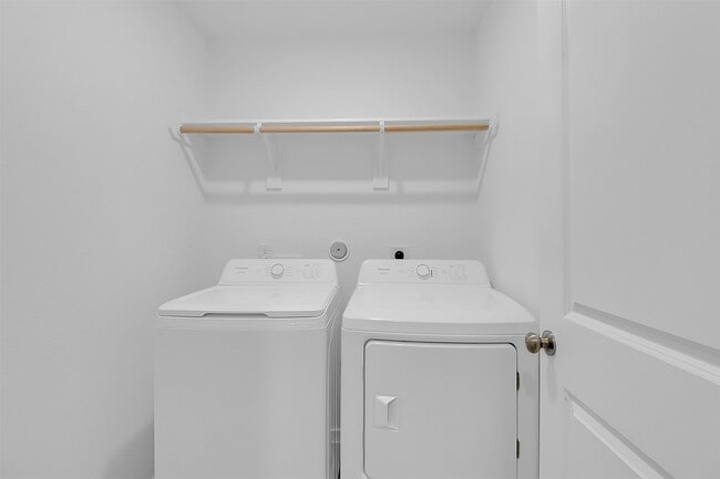 Building Photo - 9315 Speckled Trout Dr