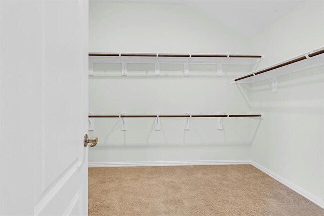 Building Photo - 356 Biscayne Bay Bend