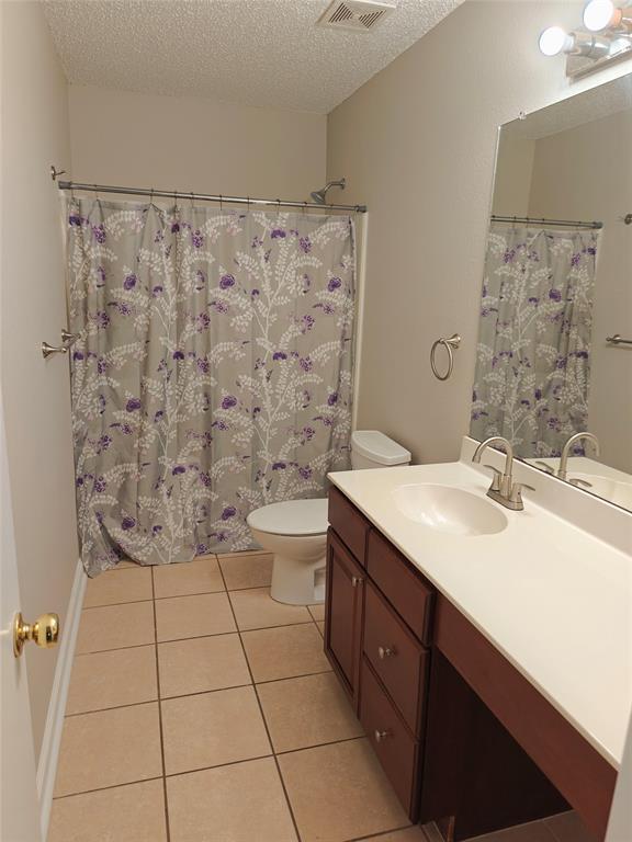 Building Photo - 909 Lodosa Dr