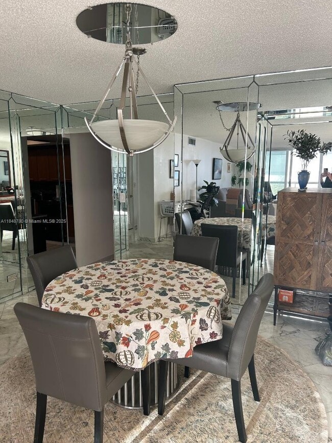 Building Photo - 6039 Collins Ave