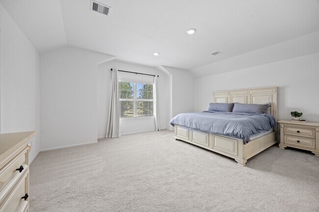 Building Photo - 2019 Iris Hls Ln