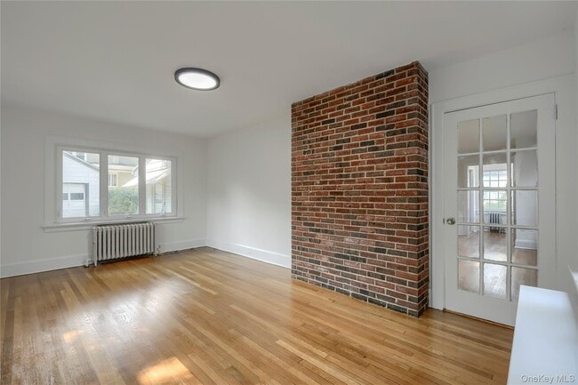 Building Photo - 28 Chester Pl