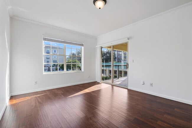 Building Photo - 1000 S Harbour Island Blvd