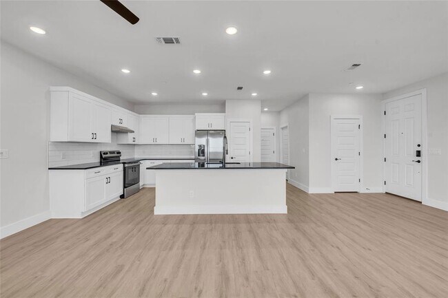 Building Photo - 7403 Wondering Armadillo Way