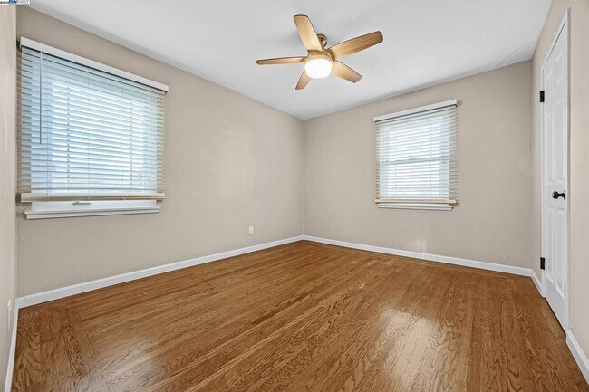 Building Photo - 2438 Upland Dr