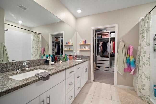 Building Photo - 5430 Blue Azure Dr