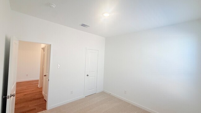 Building Photo - 9109 SW 19th St