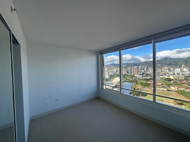 Building Photo - Pacifica Honolulu #3402