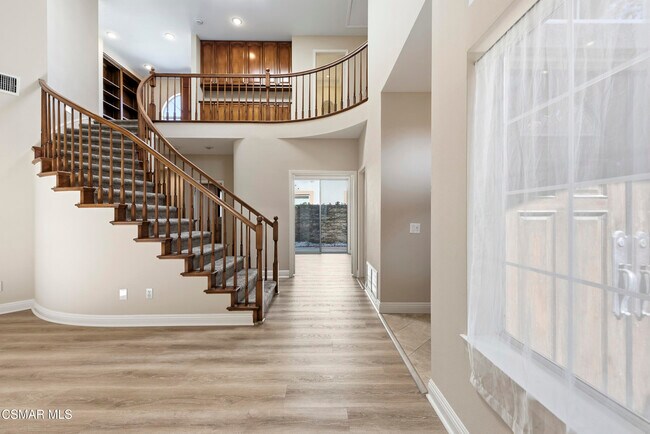 Building Photo - 1811 Fox Springs Cir