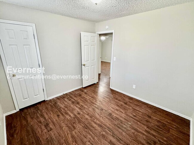 Building Photo - 30166 East 149th St S