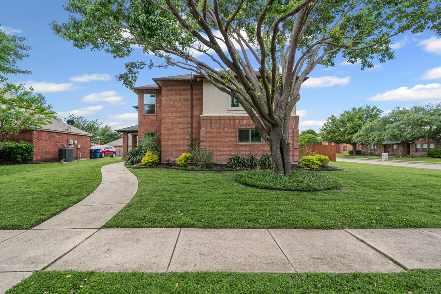 Building Photo - 6505 Tara Ln