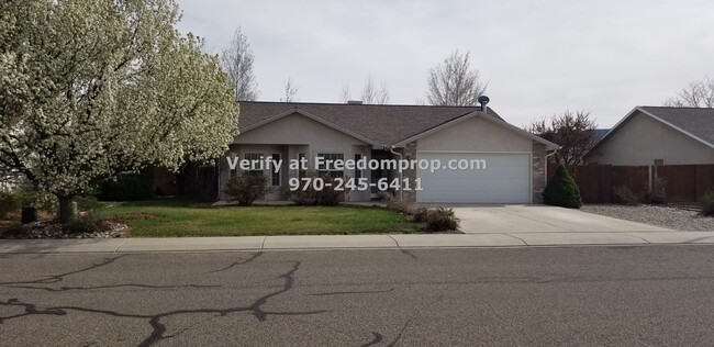 Primary Photo - Great 3 bedroom 2 bath home in Fruita