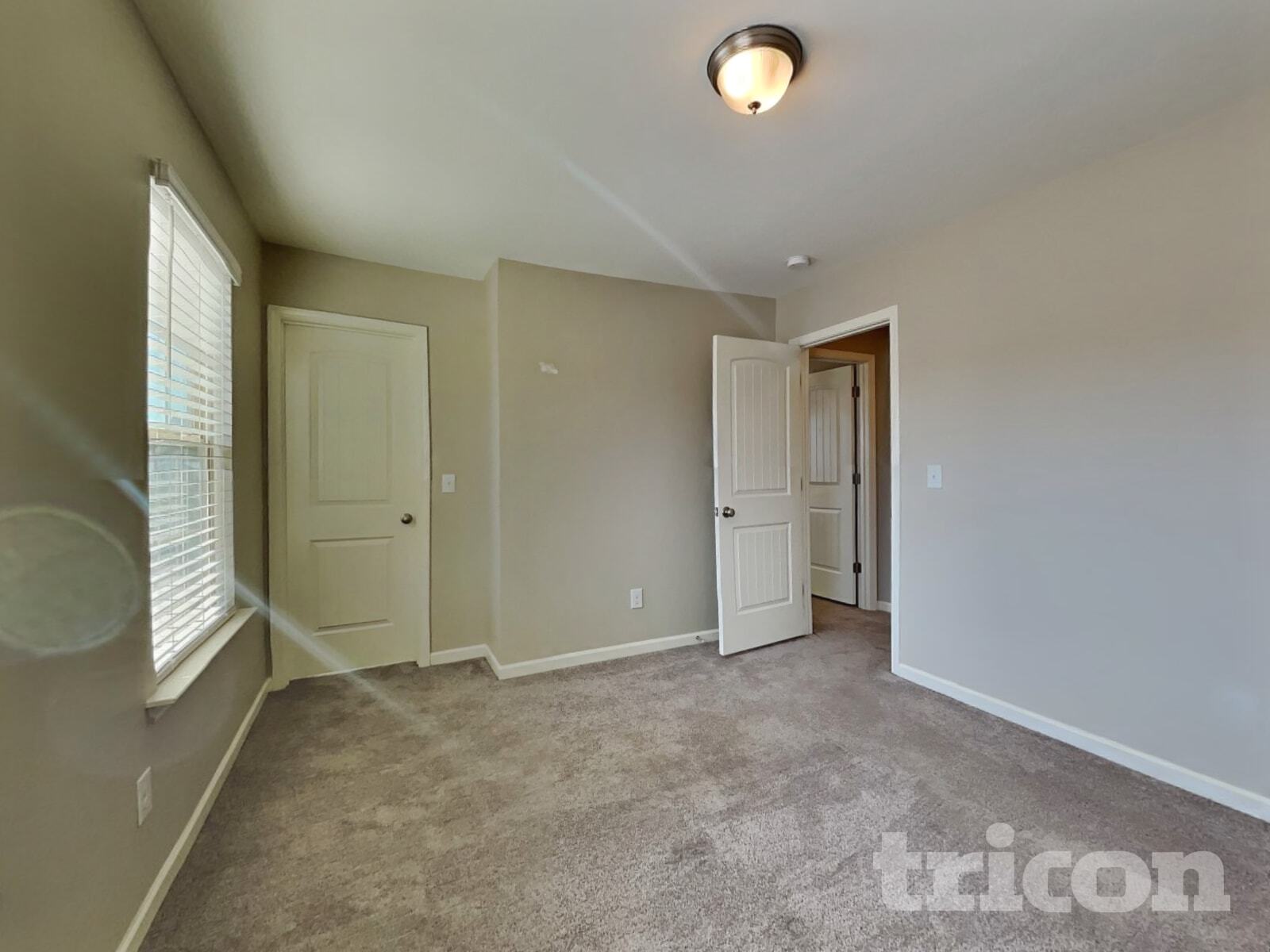 Building Photo - 104 Yadkin St