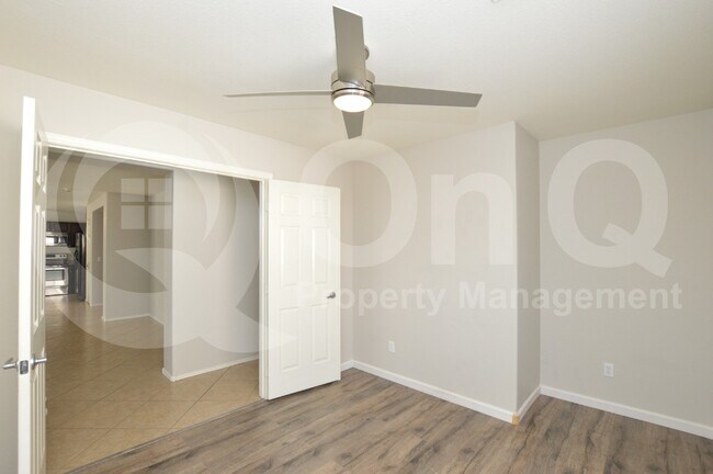 Building Photo - 3735 E Sheffield Rd