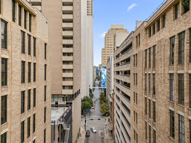 Building Photo - 1122 Jackson St
