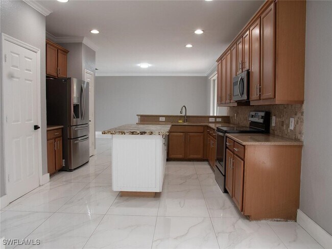 Building Photo - 2822 Inlet Cove Ln W