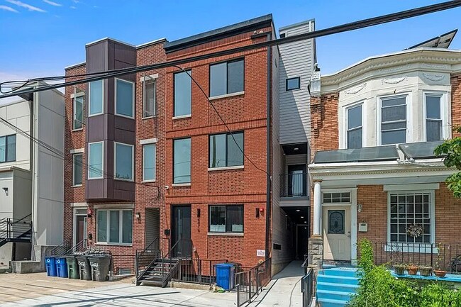 Building Photo - 5019 Pentridge St