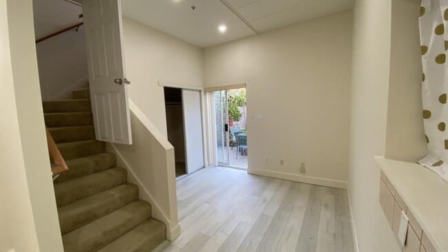 Building Photo - 3 bedroom in San Francisco CA 94118