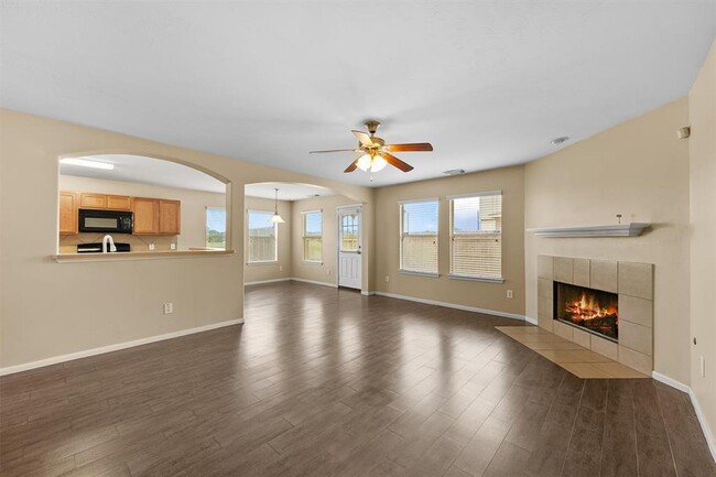Building Photo - 8342 Loetsch Ridge Way