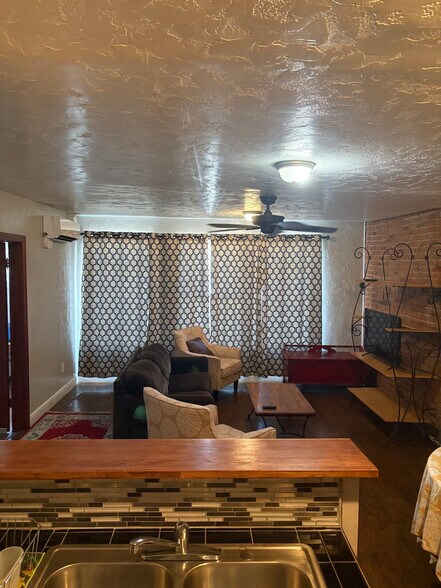 Building Photo - 15 Tregaski Ln