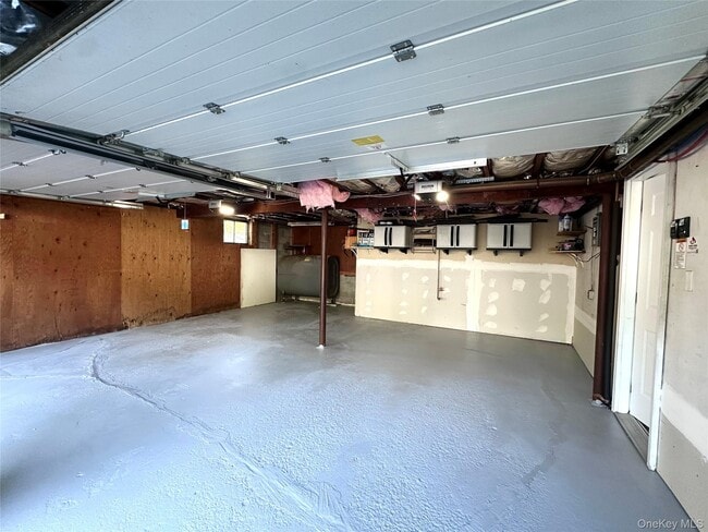 Building Photo - 171 Roosevelt Rd