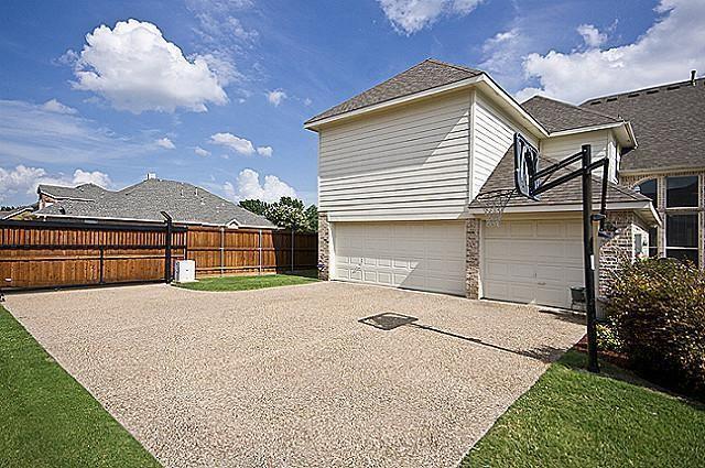 Building Photo - 2009 Briarbrook Ln